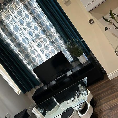 Luxurious 2 Bed Apartment Bedford Zewnętrze zdjęcie